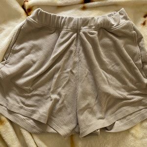 ✨Gymshark waffle-knit loose shorts ✨